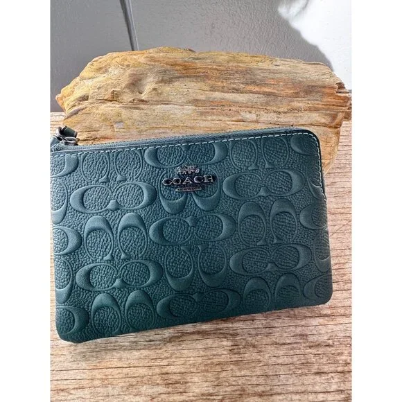 Coach Embossed Leather Wristlet Wallet Green Double-Zip Closure - Picture 2 of 7